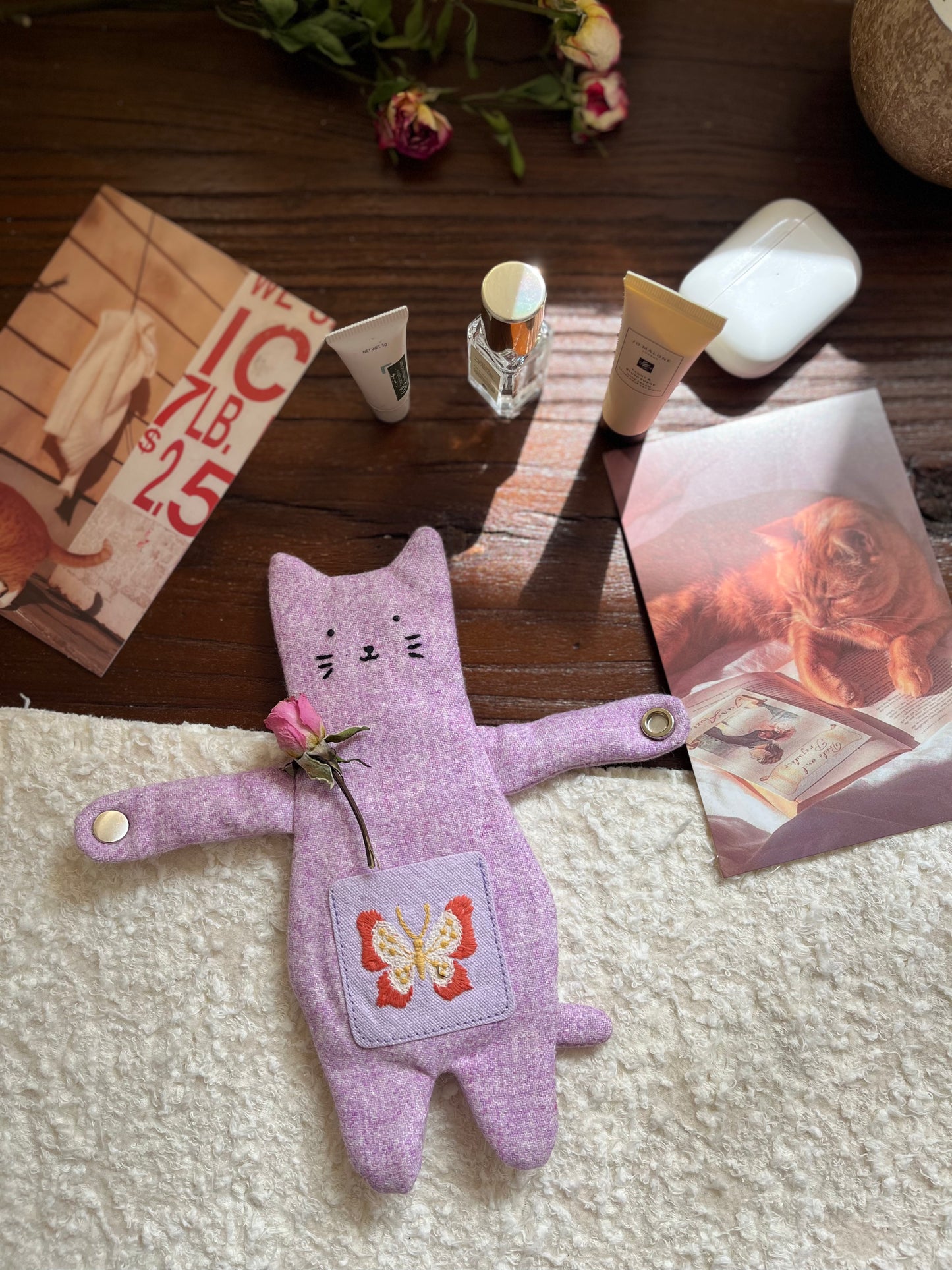 Hugging Cat Bag Charm & Pouch - Made by Freybag charm#catlovers#giftforcatlovers#zipperpouch#catpouch#hugcat#handmade#charm