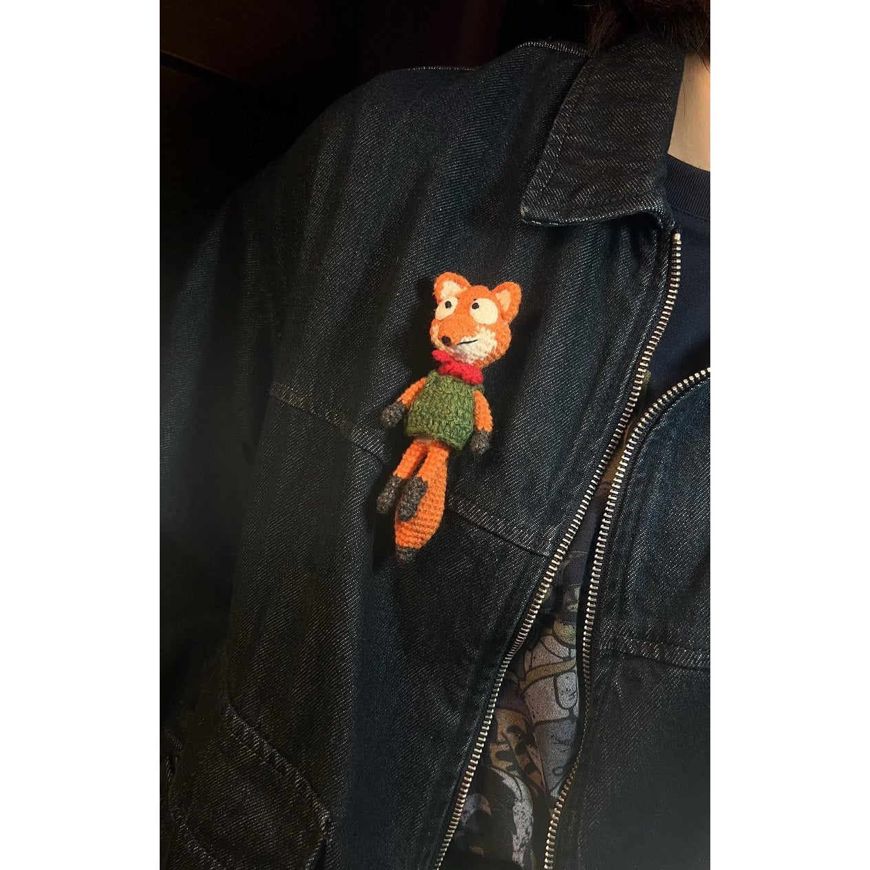 🦊 Crochet Fox Brooch – Orange Red - Made by Frey