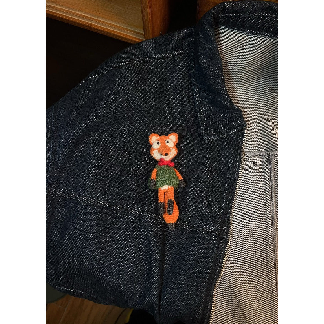 🦊 Crochet Fox Brooch – Orange Red - Made by Frey
