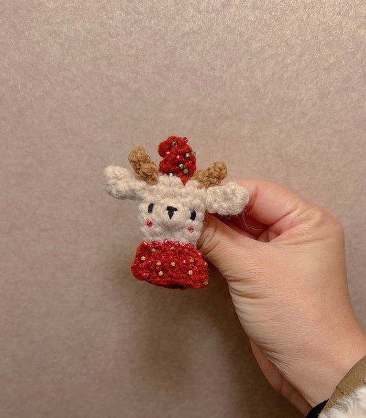 🦌 🎄 Crochet Reindeer Brooch - Made by Frey