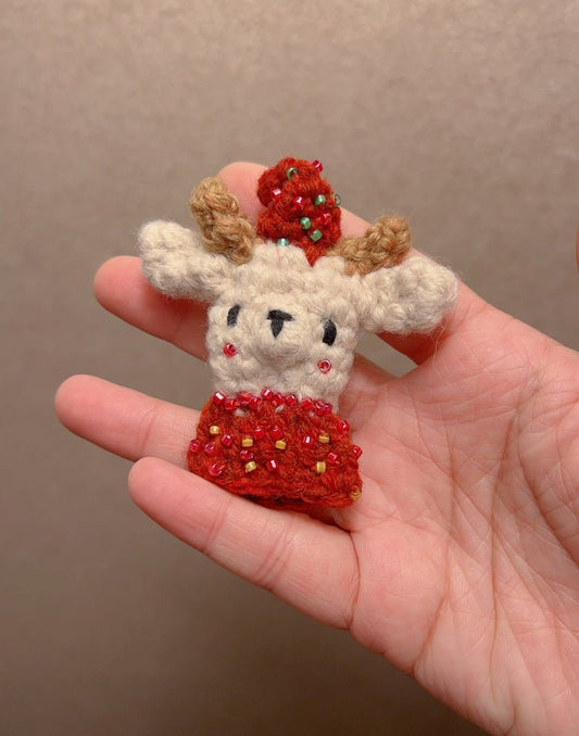 🦌 🎄 Crochet Reindeer Brooch - Made by Frey