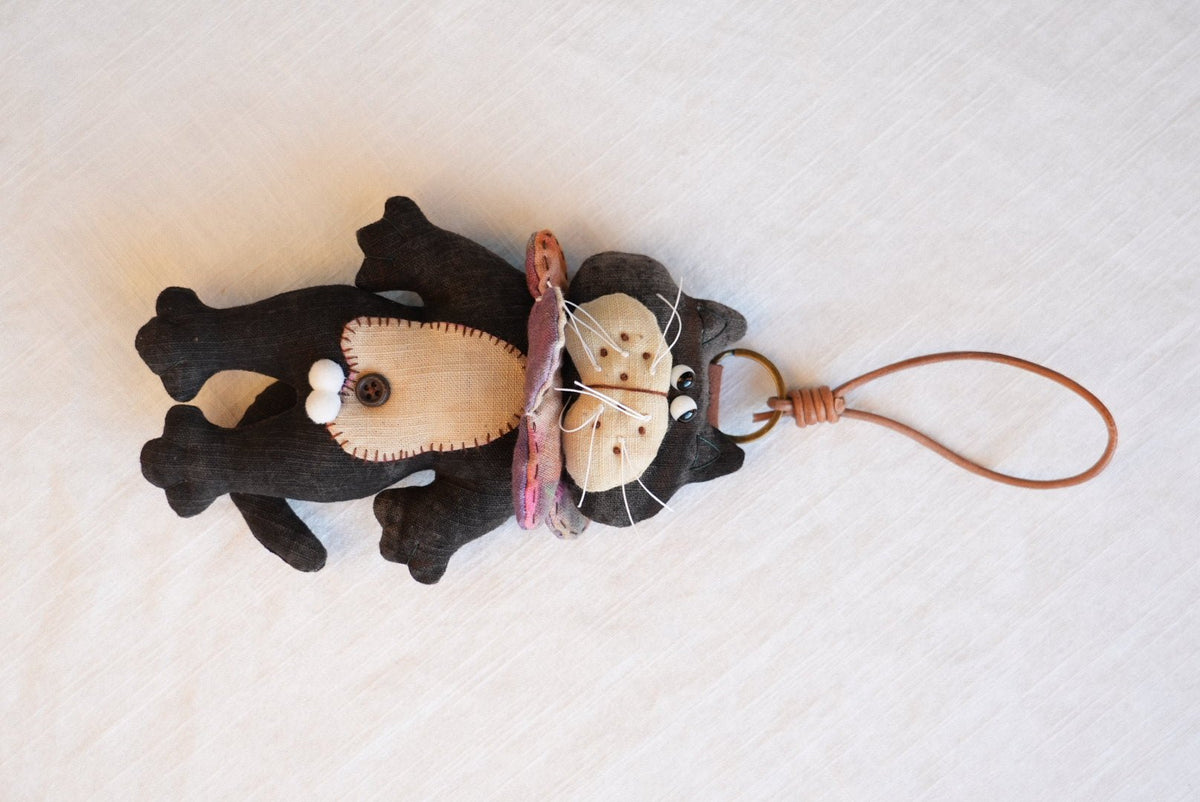 Handmade Black Tomcat Bag Charm – Rotating Head & Removable Collar - Made by Frey
