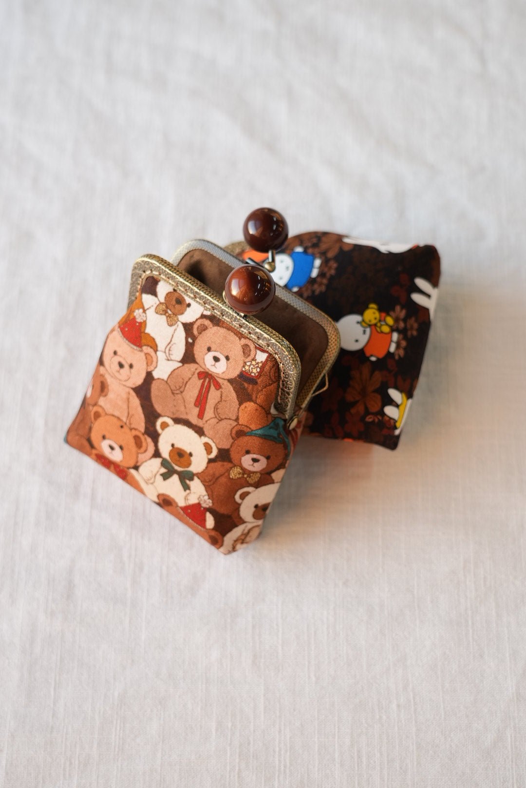 Handmade Kiss-Lock Pouch - Made by Frey