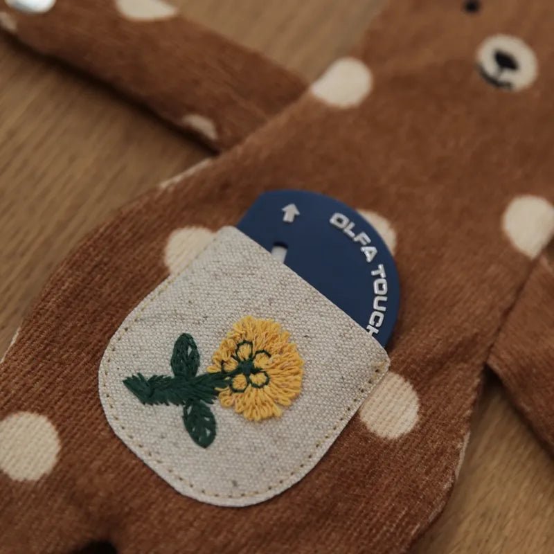 Hugging Bear Bag Charm & Earphone Case - Made by Frey