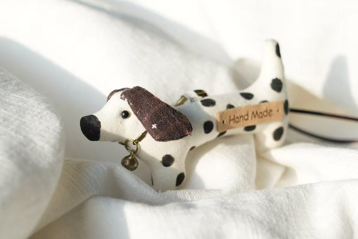 Polka Dot Dachshund Bag Charm – Handmade Spotted Dog - Made by Frey