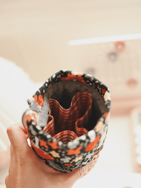 (Pre - oreder) Dual - Use Standing Pencil Case — Bucket Style Pen Holder (With Divider) - Made by Frey