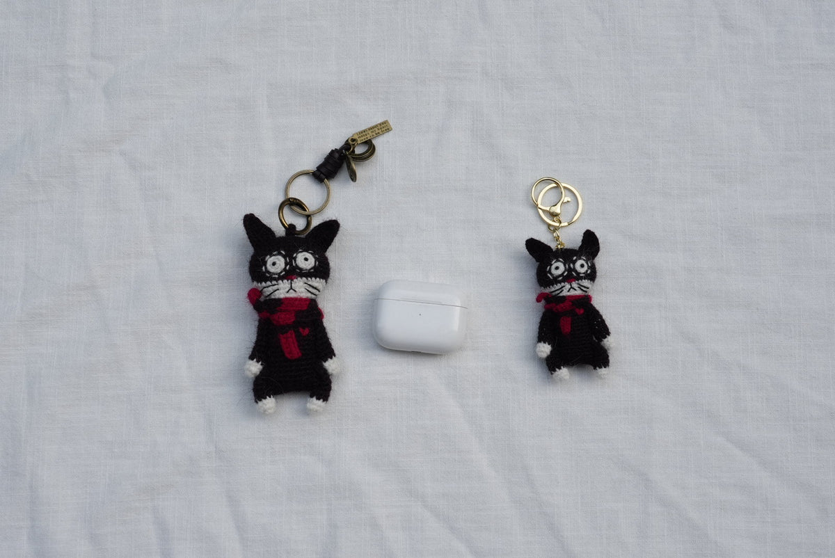 Slightly Unhinged Cat – Bag Charm/Keychain - Made by Frey