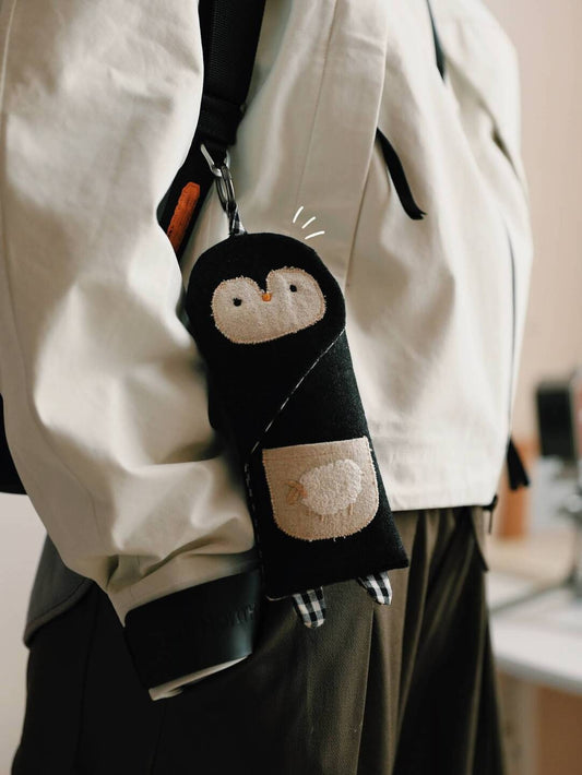 [Pre-order] Penguin Sunglass Pouch – Bag Charm for Travel & Everyday