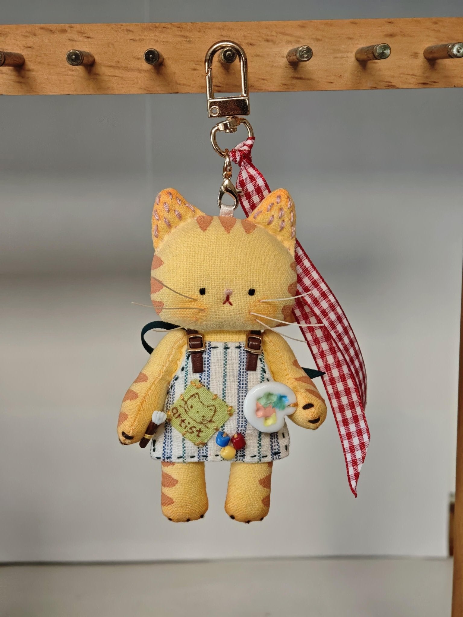 Artist Cat Charm — Mini Edition (10cm / 3.9") - Made by Frey