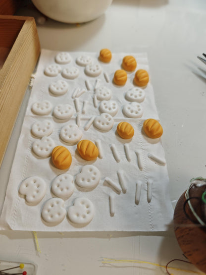 Artist Kitty Bag Charm 🎨 - Made by Frey