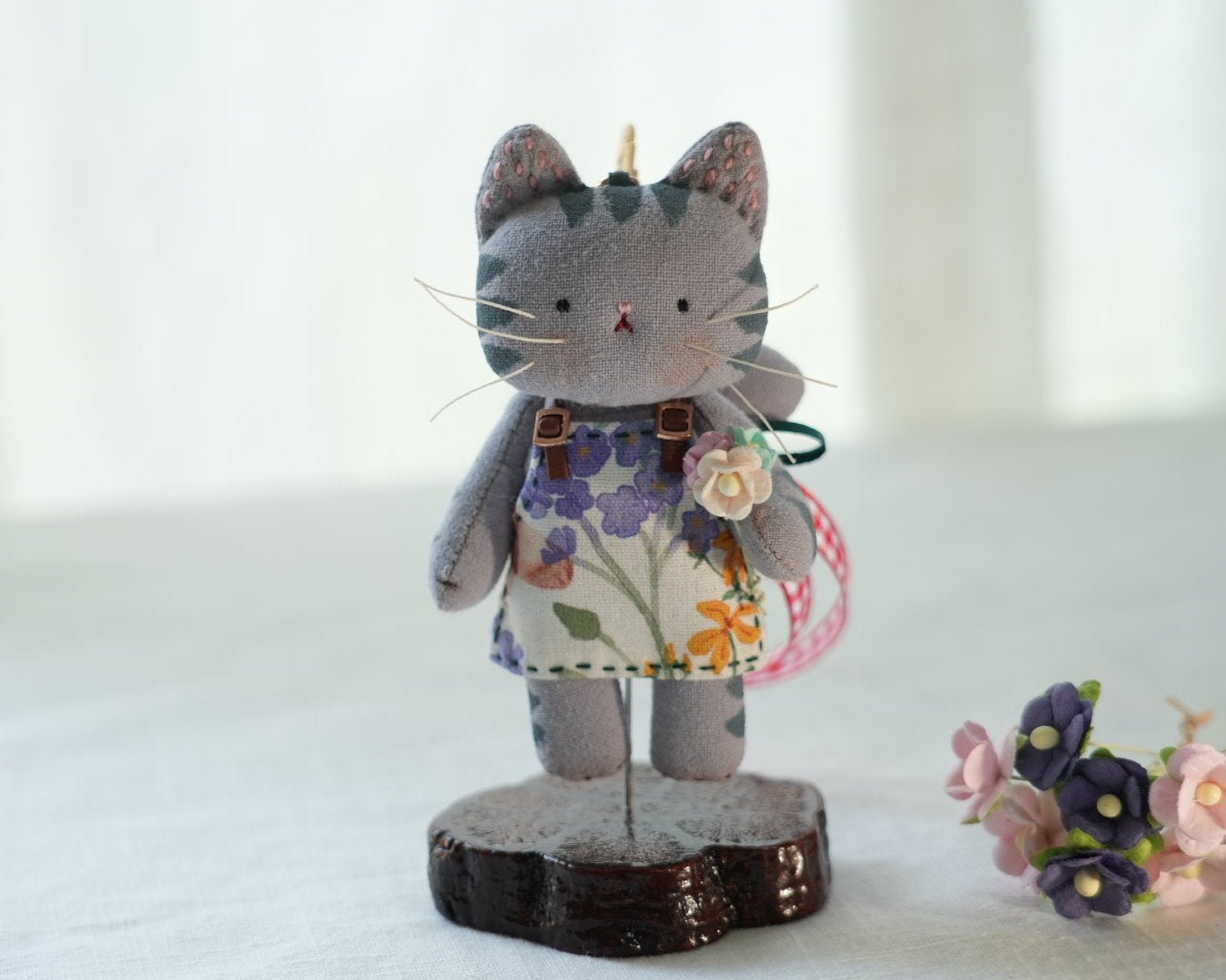 Artist Kitty Bag Charm🎨 - Made by Frey