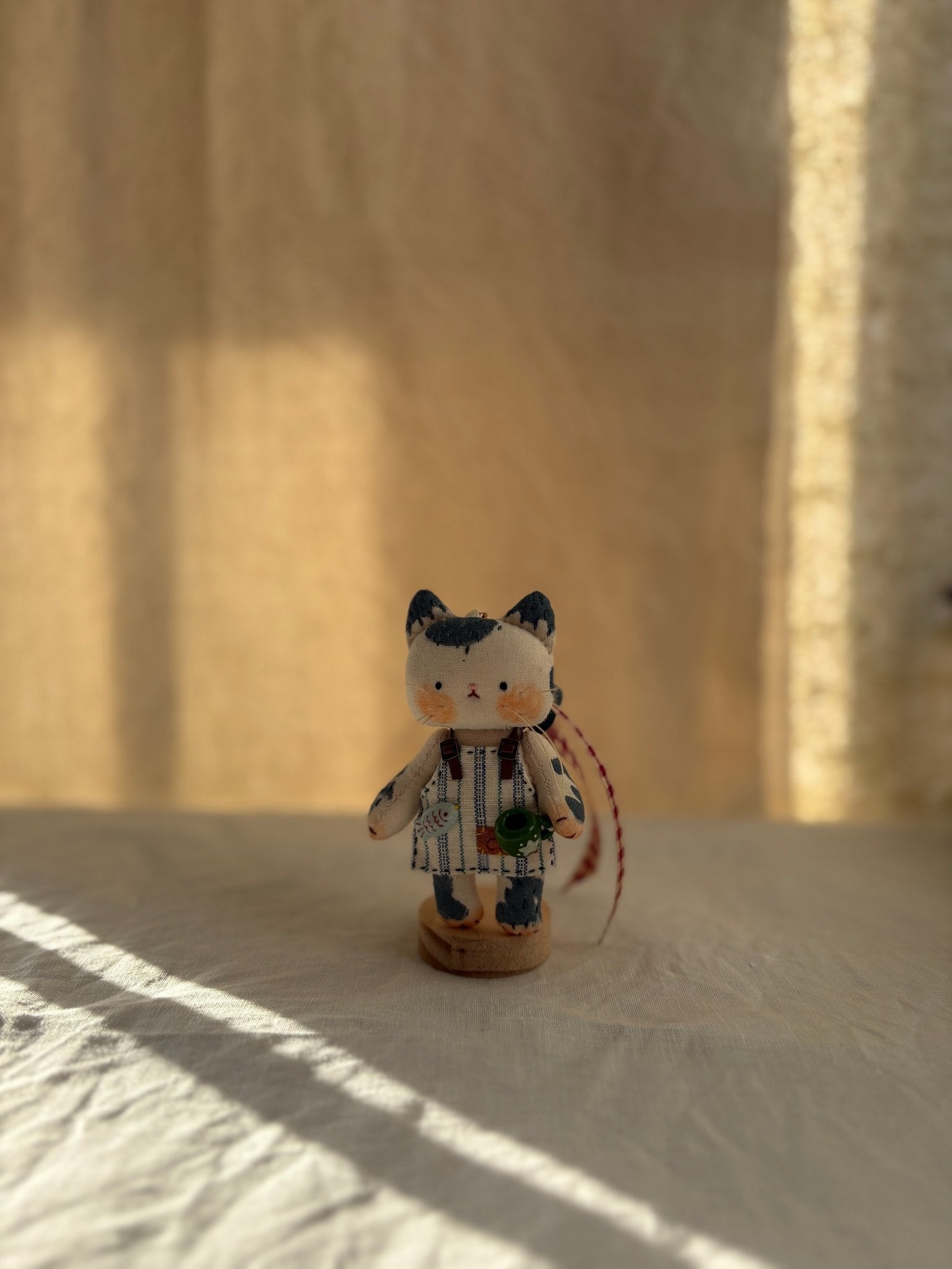 Artist Kitty Charm ( Includes a Secret Gift 🎁) - Made by Frey