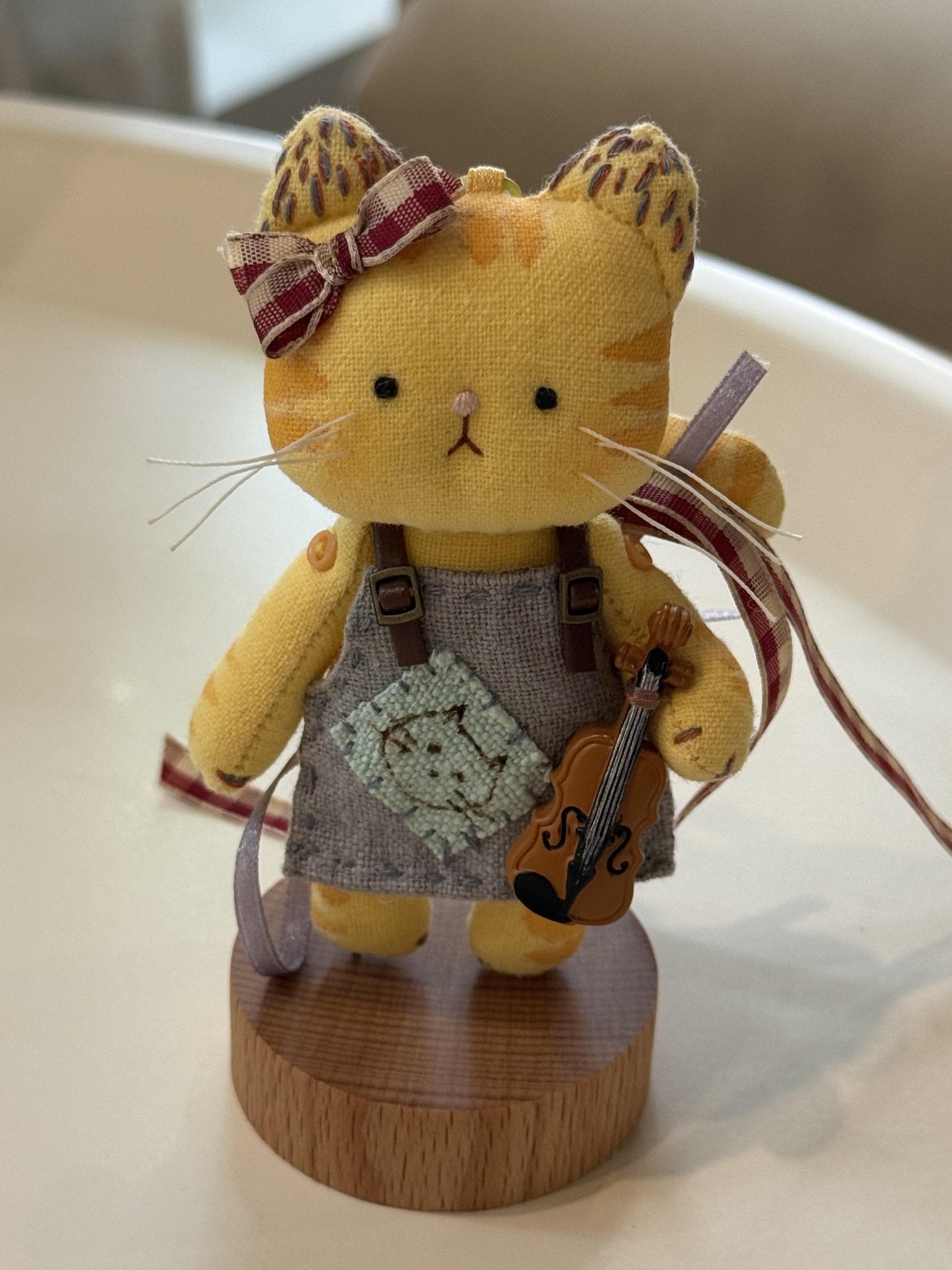 Artist Kitty Charm ( Includes a Secret Gift 🎁) - Made by Frey