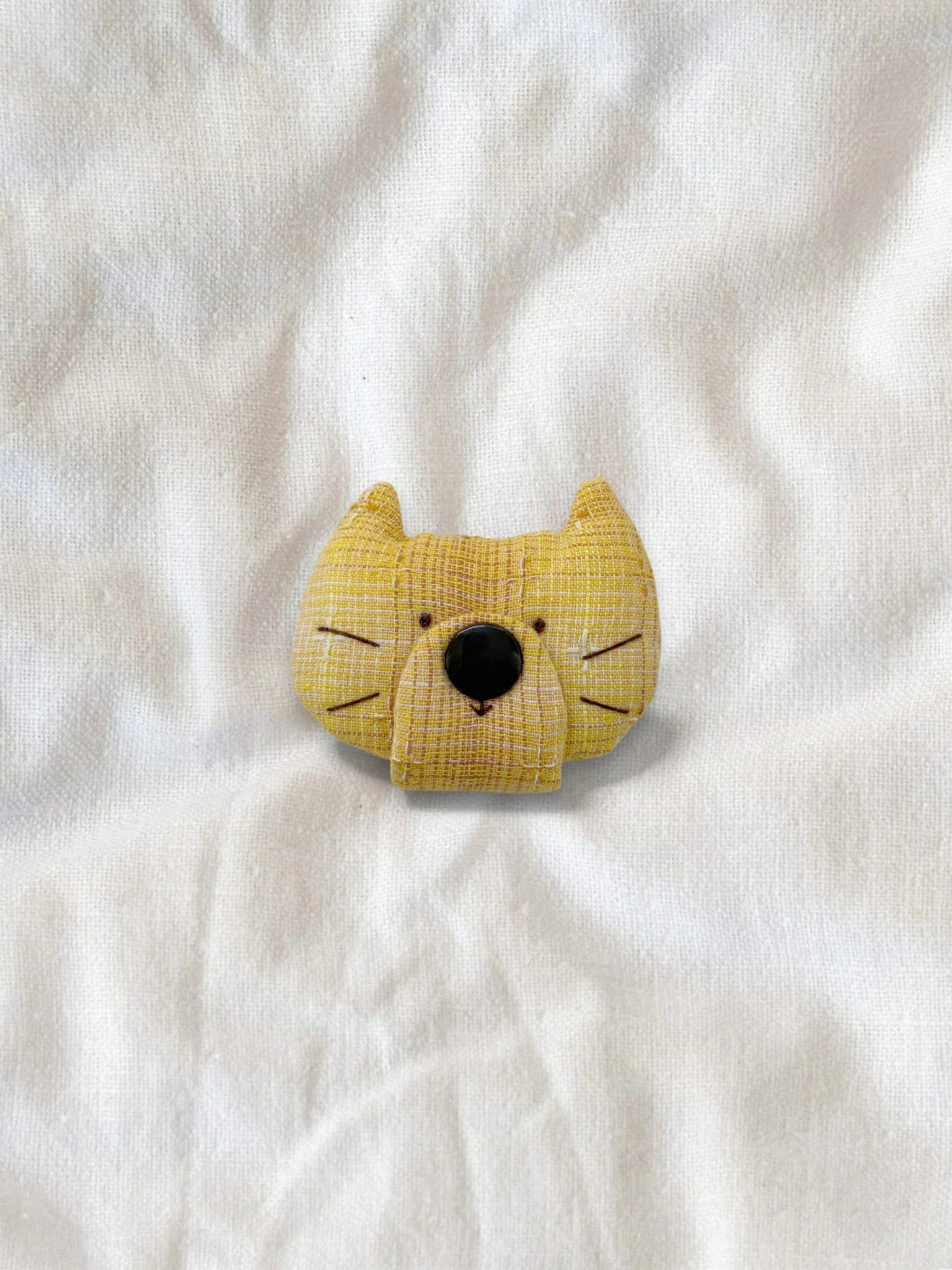 Cat Cable Keeper (Fabric will be updated to the same as Paw Stuck Kitty Charm.) - Made by Frey