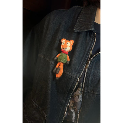 🦊 Crochet Fox Brooch – Orange Red - Made by Frey