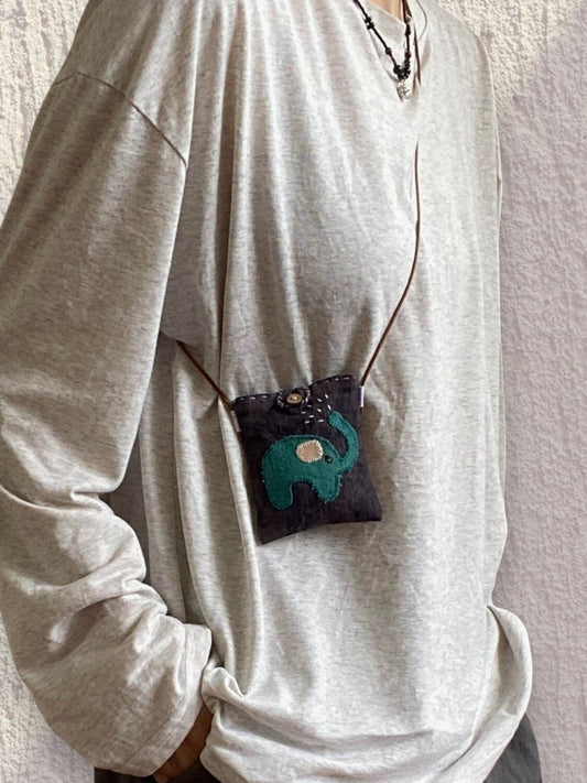 Elephant Water - Spray Pouch - Made by Frey