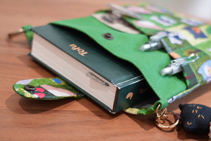 Green Series Book Sleeve - Made by Frey