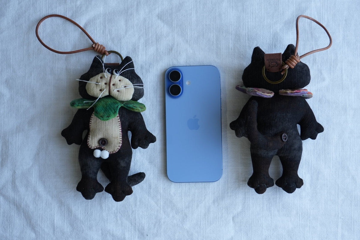 Handmade Black Tomcat Bag Charm – Rotating Head & Removable Collar - Made by Frey