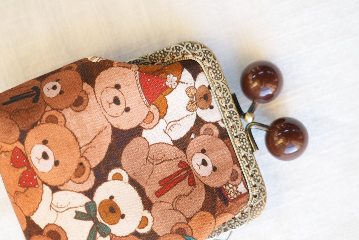 Handmade Kiss-Lock Pouch - Made by Frey