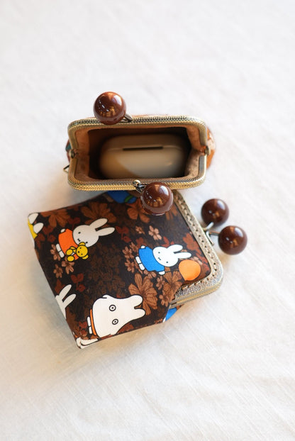Handmade Kiss-Lock Pouch - Made by Frey