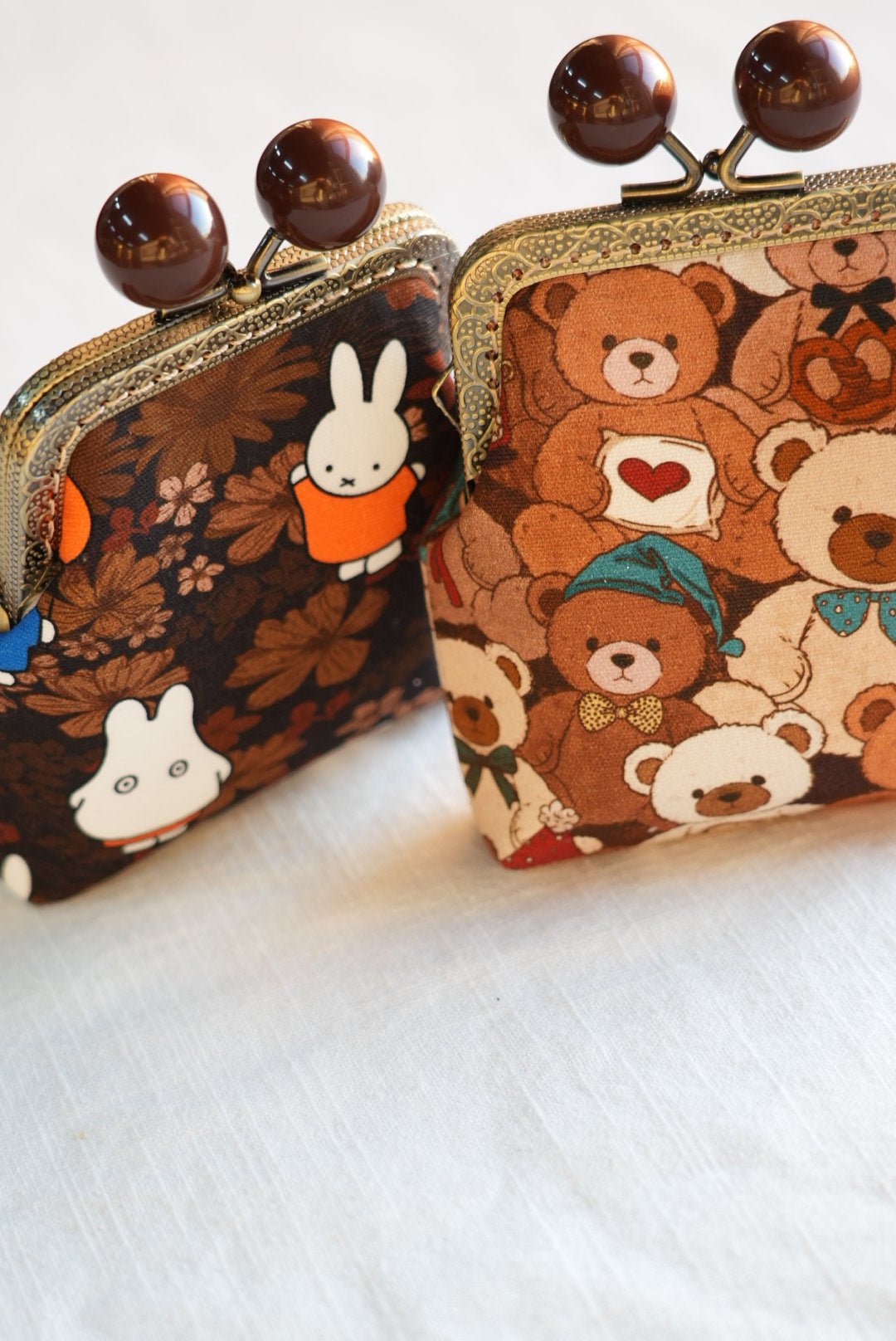 Handmade Kiss-Lock Pouch - Made by Frey