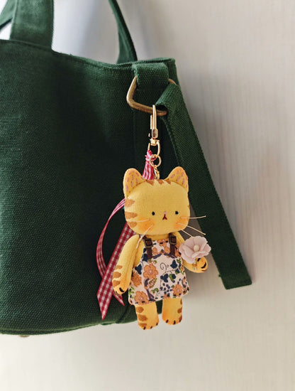 Mini Kitty Charm with Flower — Upgraded Edition 10cm / 3.9" - Made by Frey
