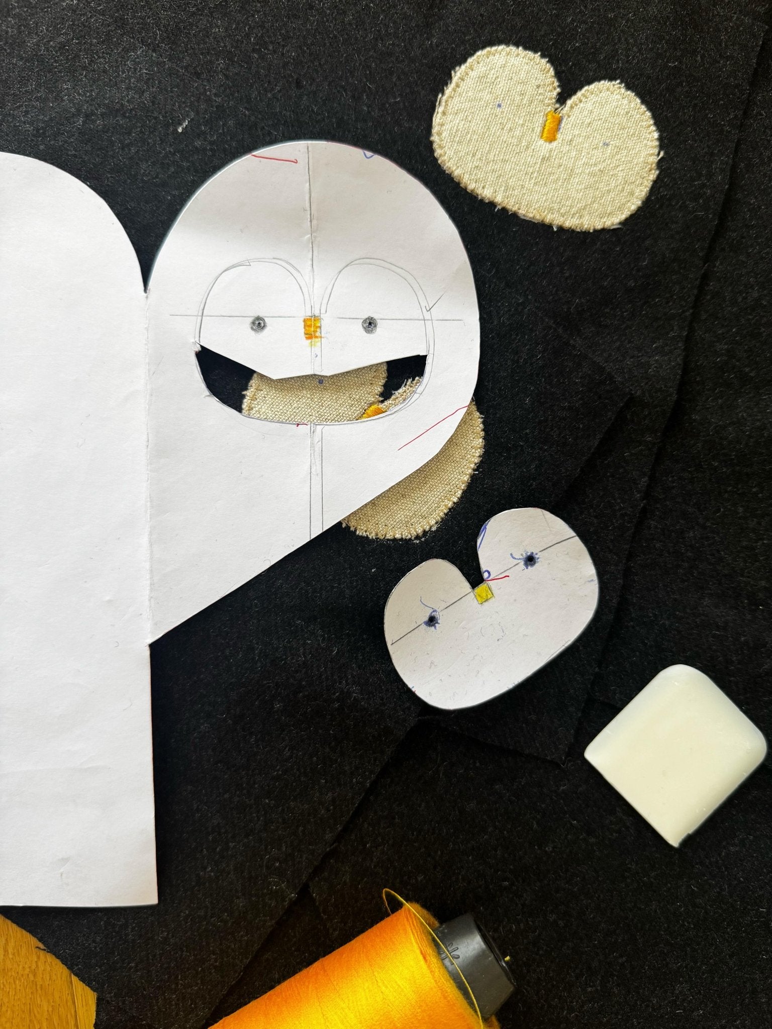 [Pre - order] Penguin Sunglass Pouch – Bag Charm for Travel & Everyday - Made by Frey