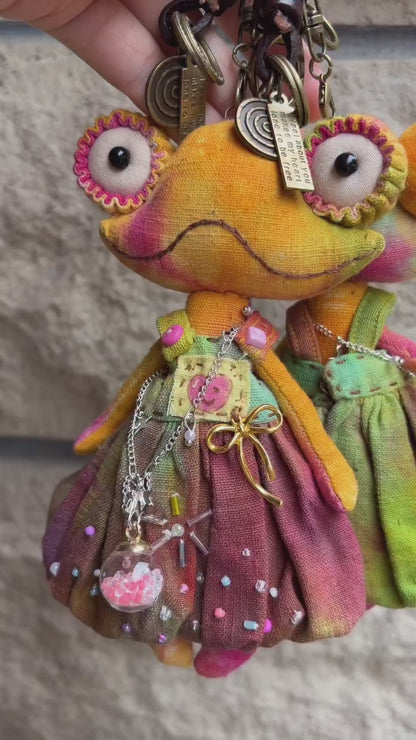 Frog Princess – Hand-Dyed Fabric Charm｜Made to Order