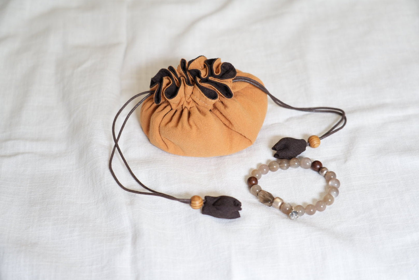 Pull & Go Organizer for Jewelry & Little Things - Made by Frey