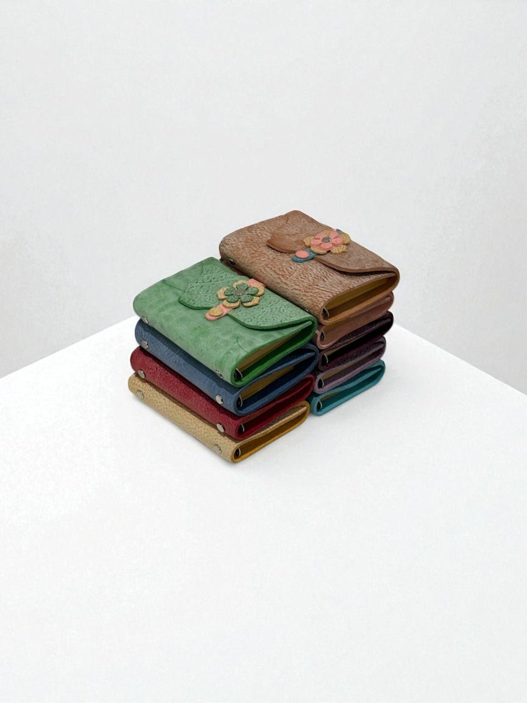 Puppy Leather Journal - A7 - Made by Frey