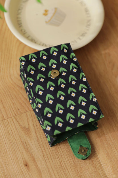 Retro Floral Makeup Bag - Made by Frey