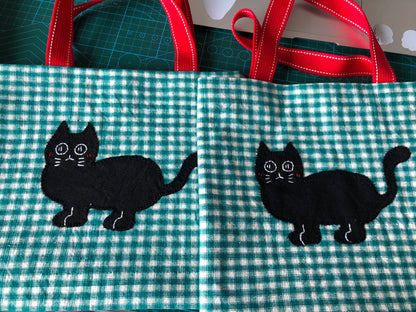 Shy Black Cat – Handcrafted Tote in Vintage Homespun Fabric - Made by Frey