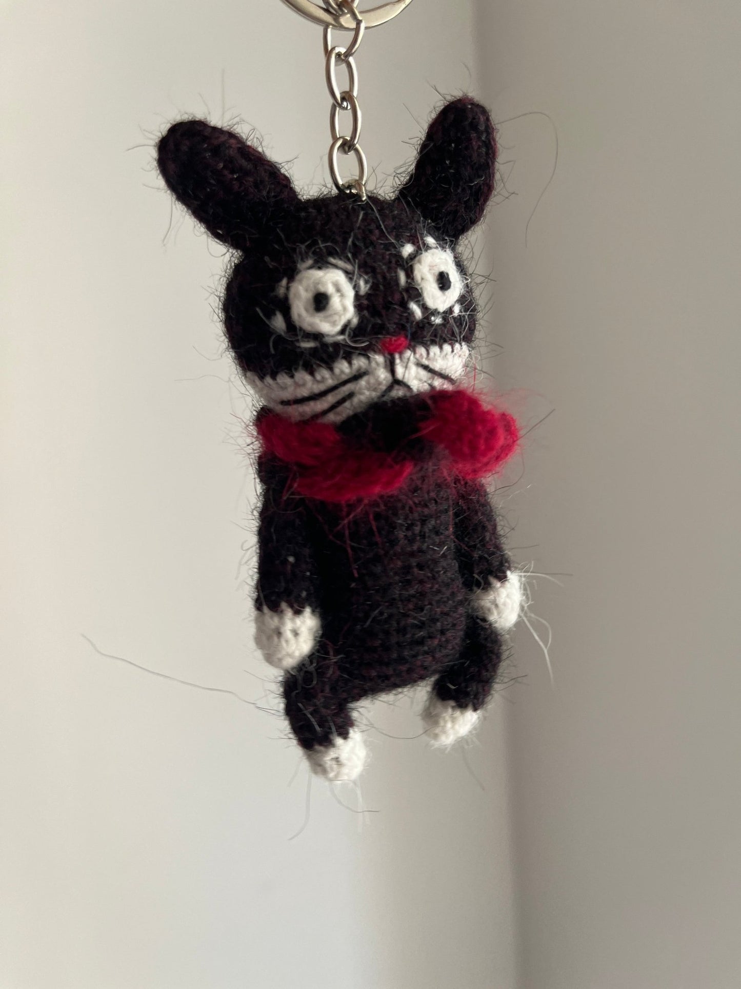 Slightly Unhinged Cat 🐈‍⬛ – Brooch or Keychain - Made by Frey